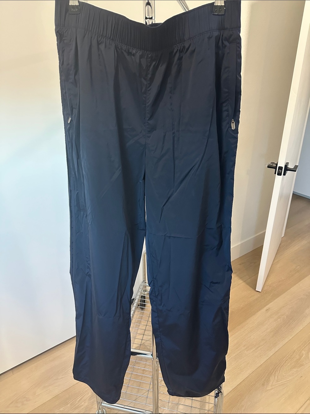 Athleta Navy Track Pants with Elastic Waist and Zip Pockets